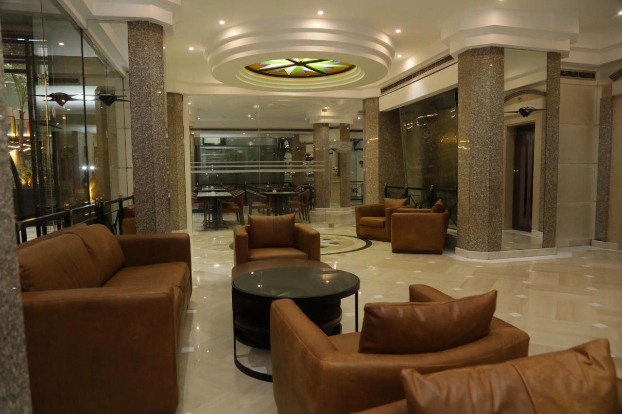 El Sheikh Suites Hotel 베이루트 외부 사진