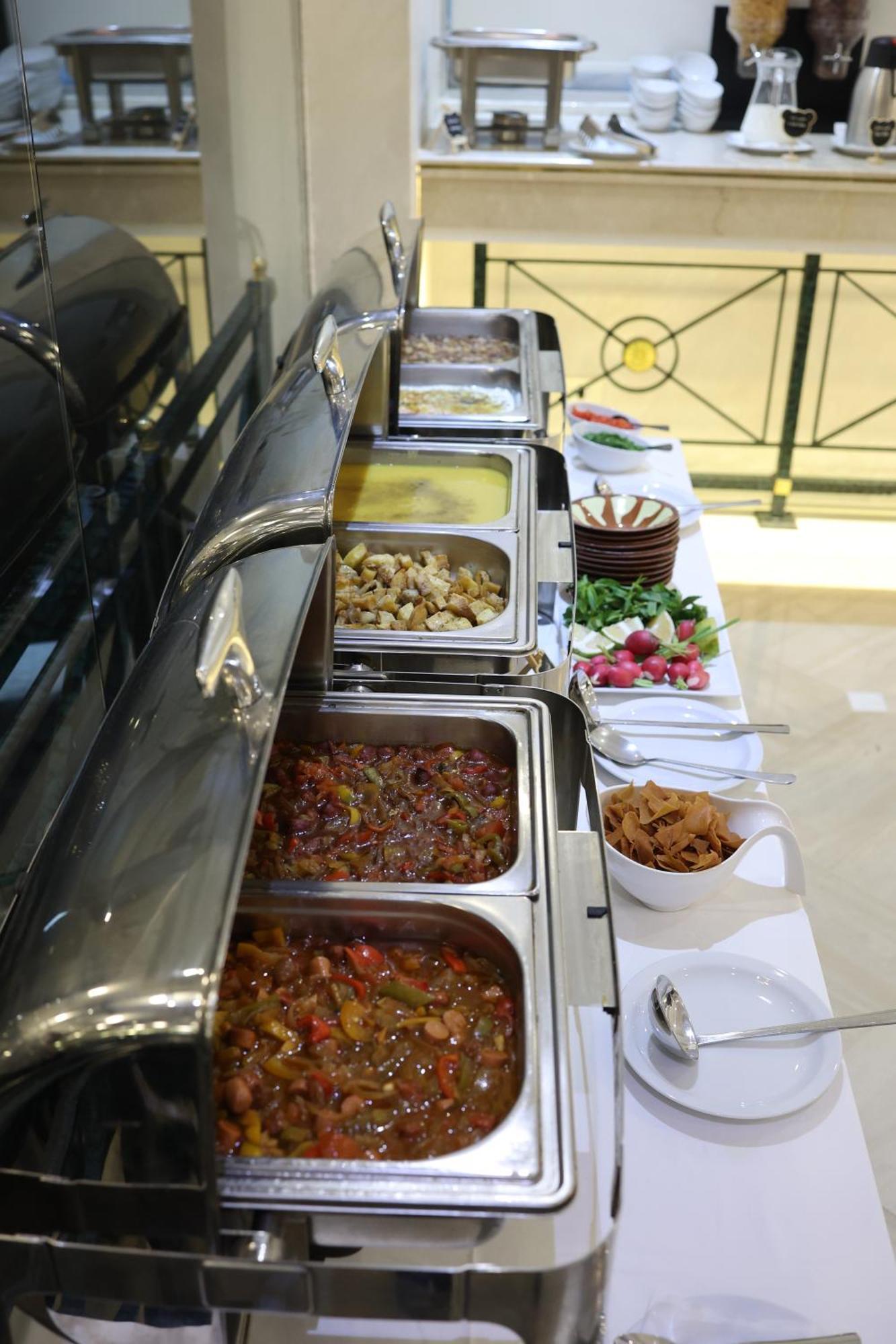 El Sheikh Suites Hotel 베이루트 외부 사진