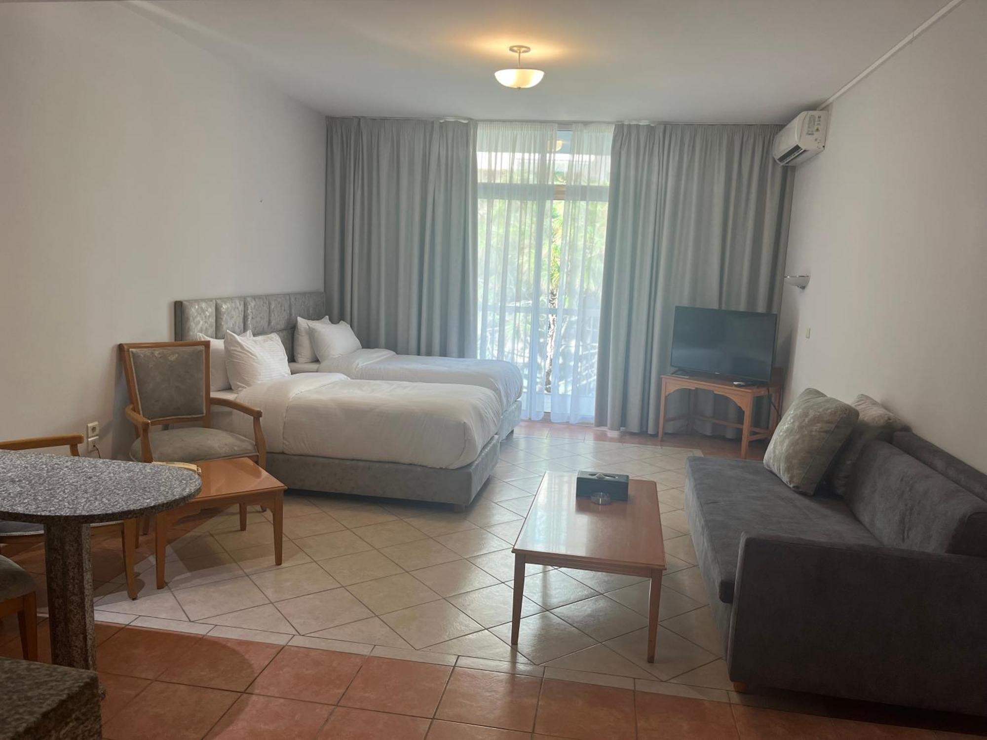 El Sheikh Suites Hotel 베이루트 외부 사진